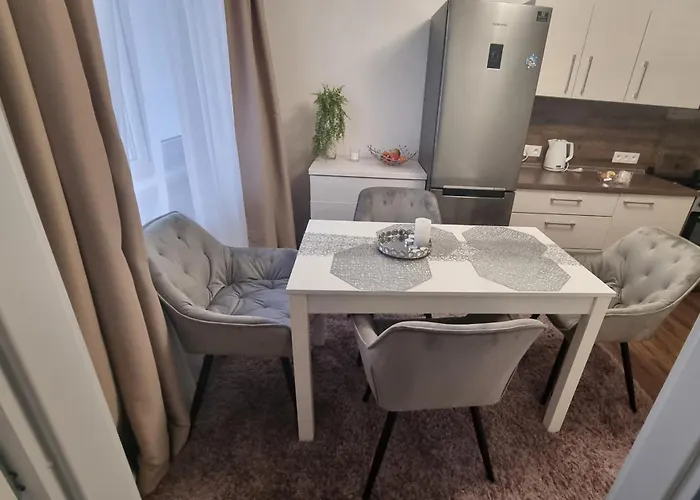 Apartman-florianska *